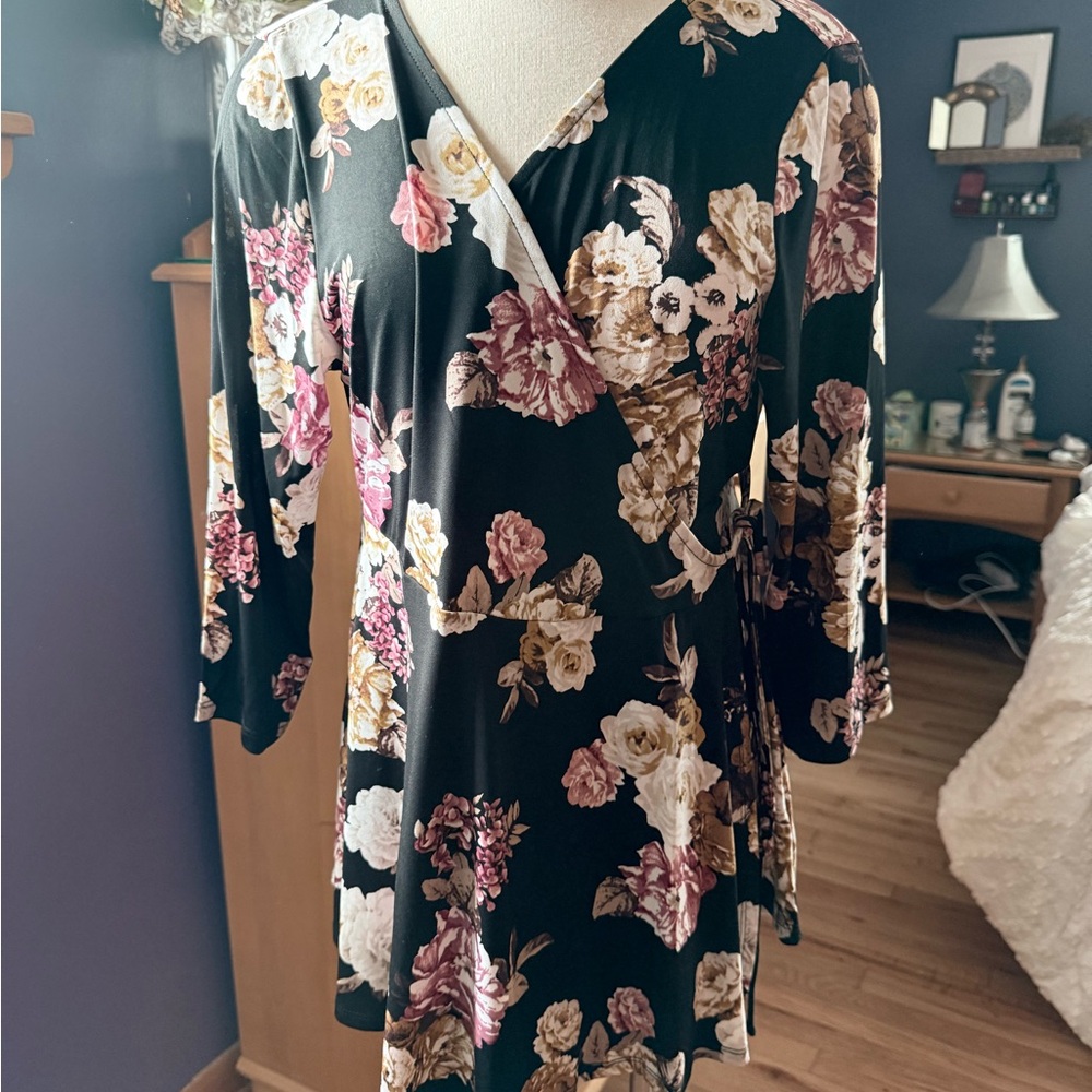 Torrid size 1 Floral Wrap Dress with 3/4 Sleeves and tie.